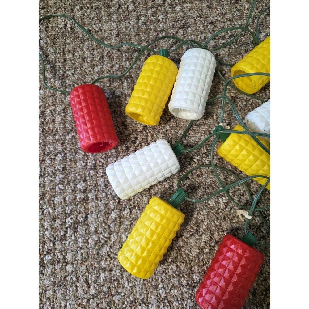Howell Leisure Party Patio Camping Lanterns MCM 14 Light Blow Mold USA 2 Sets